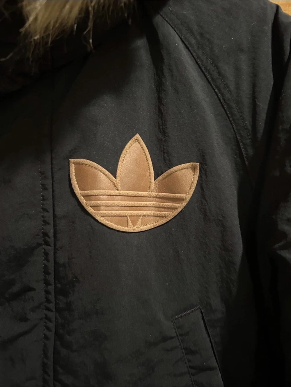 HTF Adidas Badge Down Jacket Black Size 095 Unisex Men’s Sm Wm Med EUC